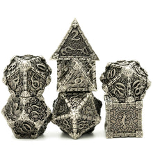 Load image into Gallery viewer, Cusdie 7Pcs DND Metal Dice set D4 D6 D8 D10 D% D12 D20
